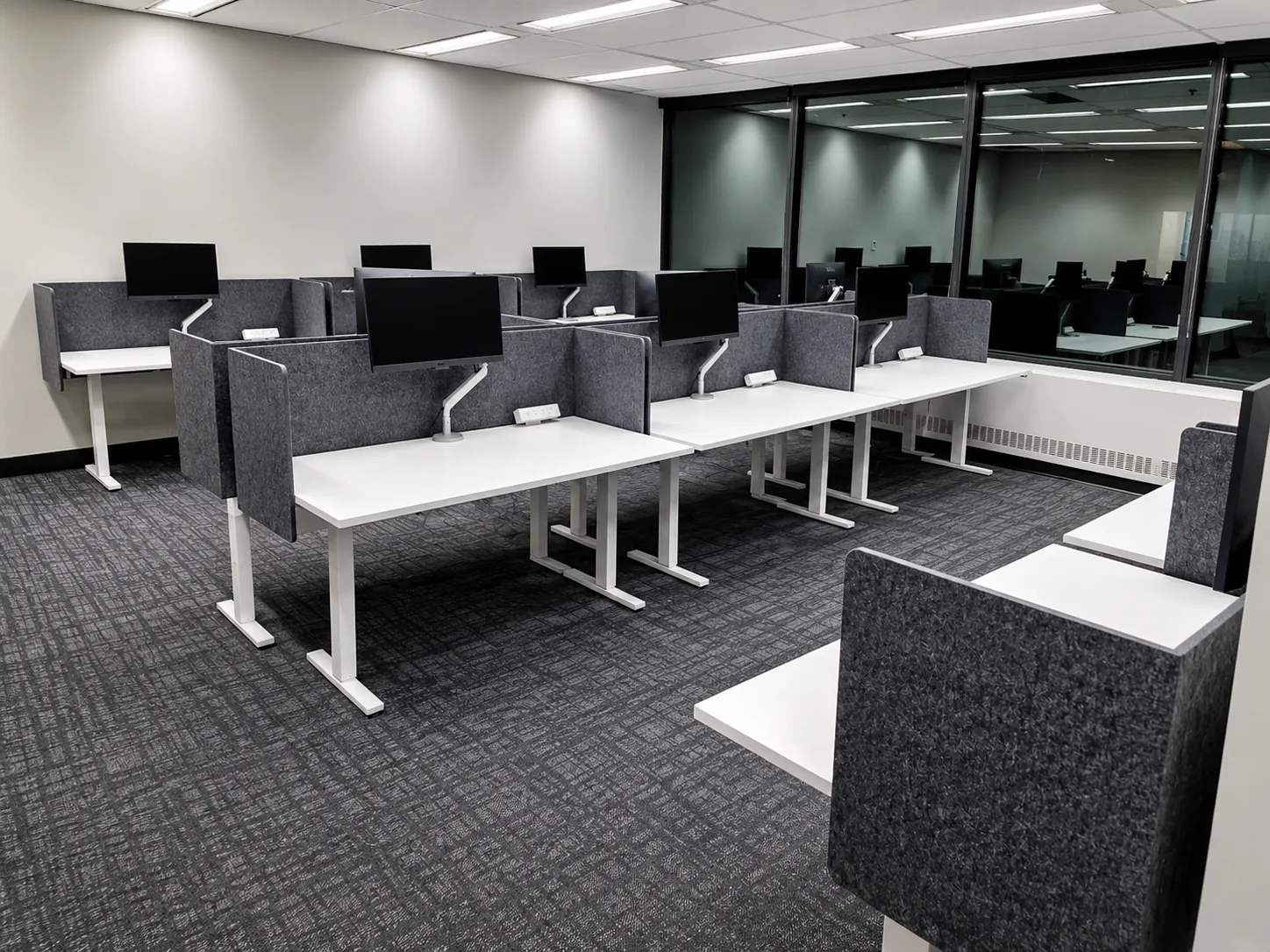 Why we install 180-desk floors after midnight and you should ask for it